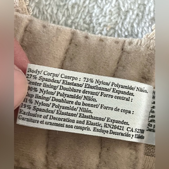 WACOAL 34C NUDE lace  Classic #85594 Coverage Underwire
NUDE/BEIGE Vintage style - Picture 8 of 8